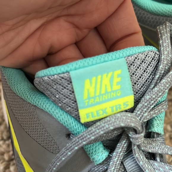 NIKE Flex Trainer 5 Dover Grey/Volt/Lght Aw/TI TNT Training Shoes Size 11 - Picture 11 of 14